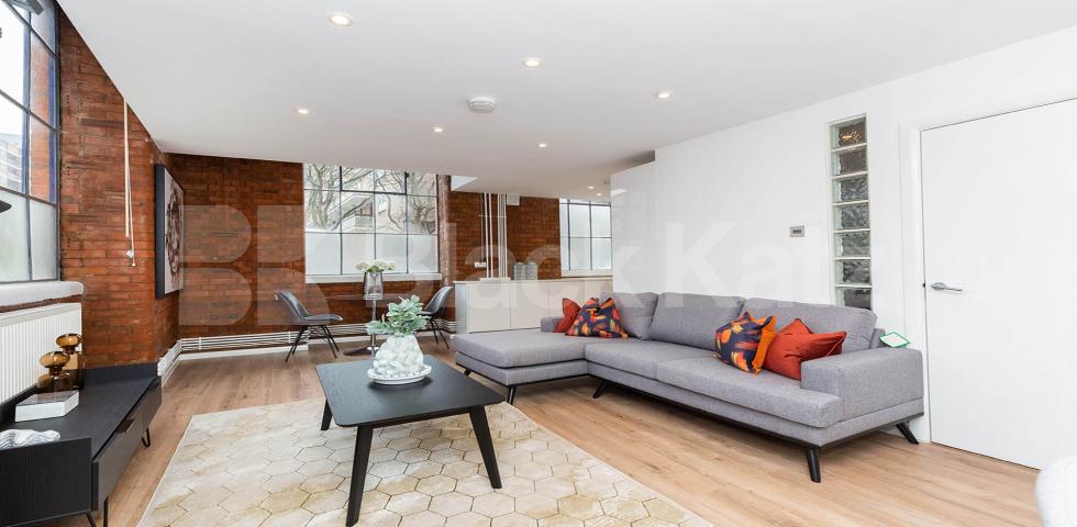 			WAREHOUSE CONVERSION , 1 Bedroom, 1 bath, 1 reception Apartment			 Dove Road, CANONBURY-ISLINGTON